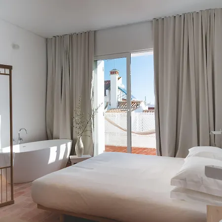 فندق Casa Mae لاغوس