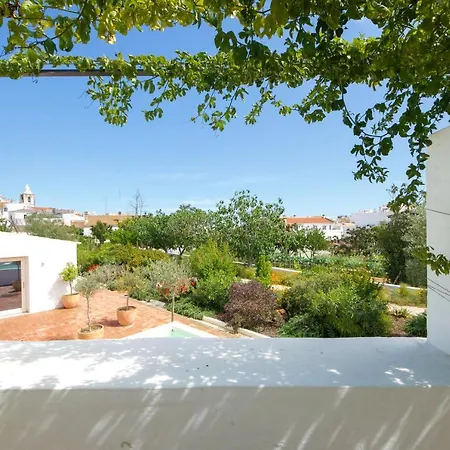 Ξενοδοχείο Casa Mae 5*