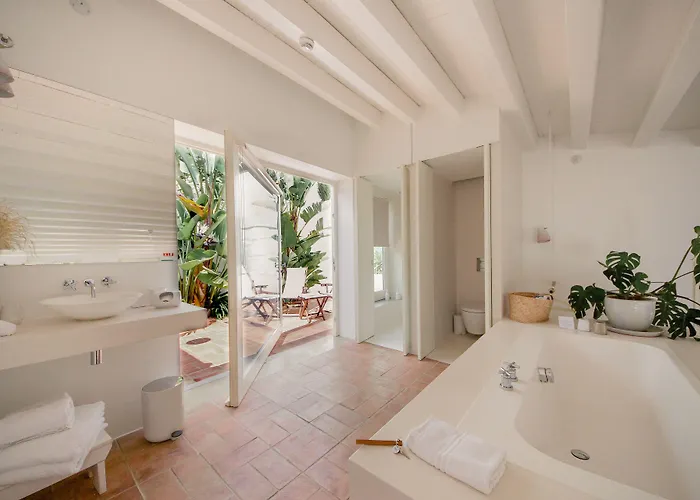 فندق Casa Mae 5*