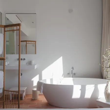 Hotel Casa Mae Lagos